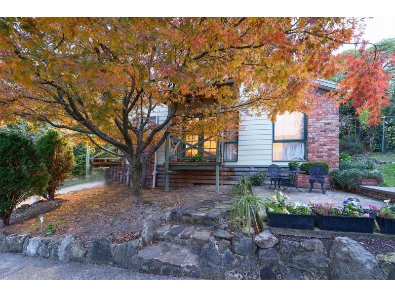 57 Fernhill Road, Mount Evelyn VIC 3796