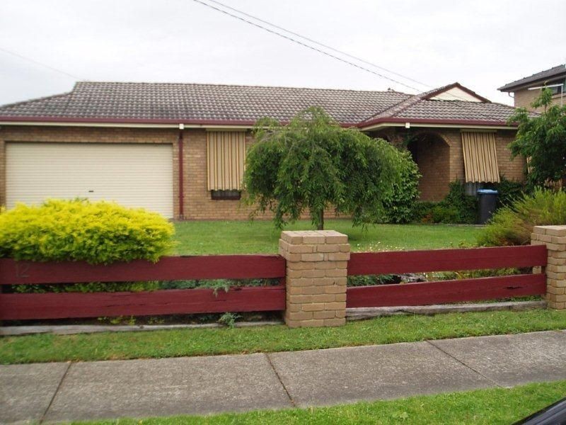 12 Roxburgh Road, Wantirna VIC 3152