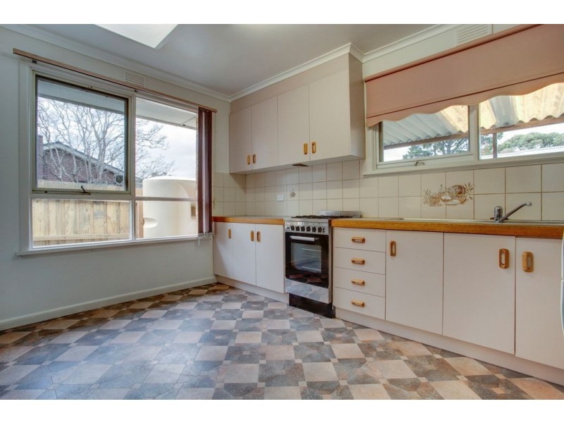 1/4 Vivienne Avenue, Boronia VIC 3155