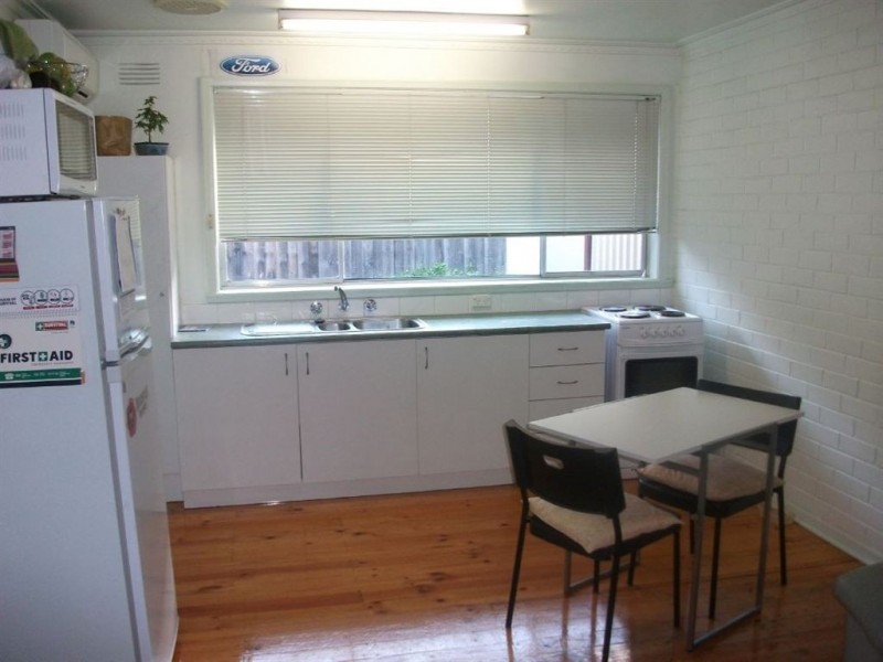 4/18 Oak Avenue, Boronia VIC 3155