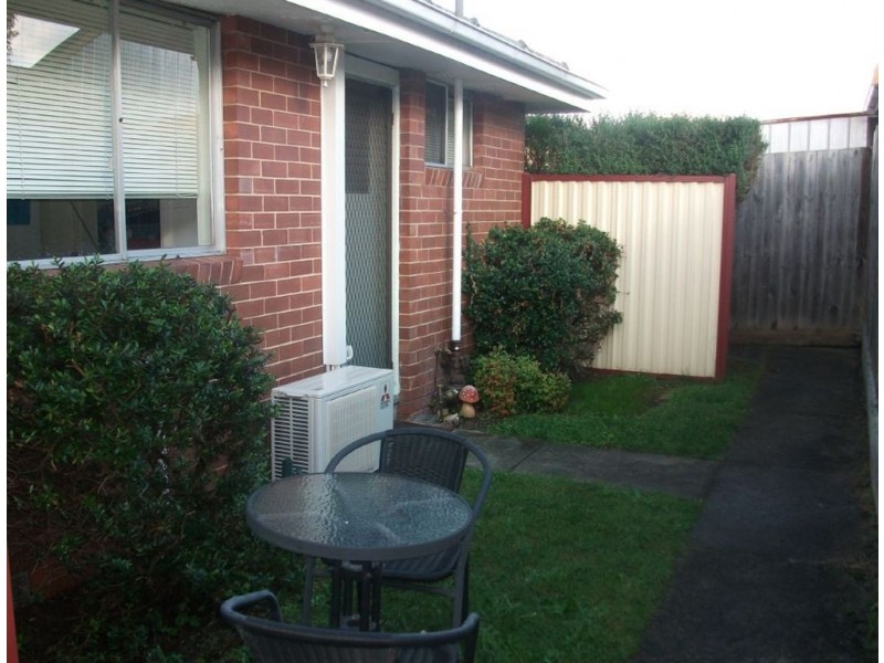 4/18 Oak Avenue, Boronia VIC 3155