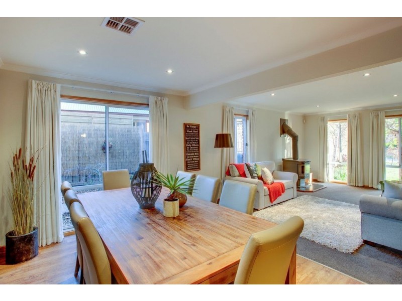 2 Memory Court, Kilsyth South VIC 3137