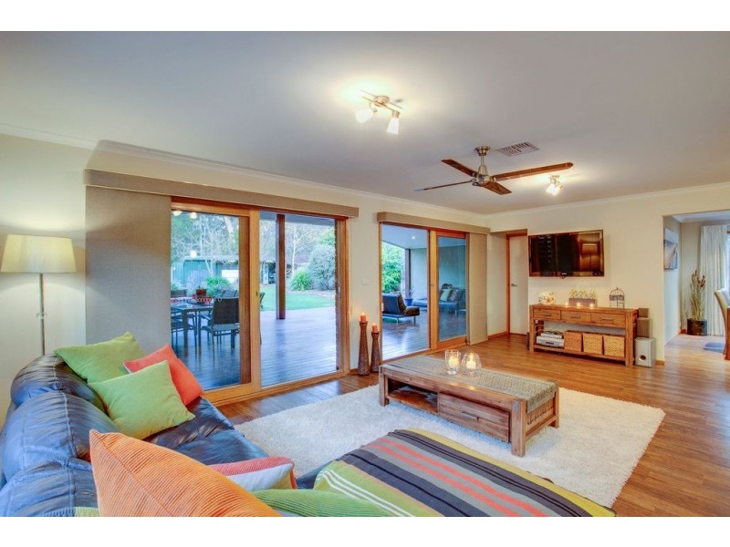 2 Memory Court, Kilsyth South VIC 3137