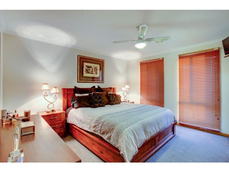 2 Memory Court, Kilsyth South VIC 3137