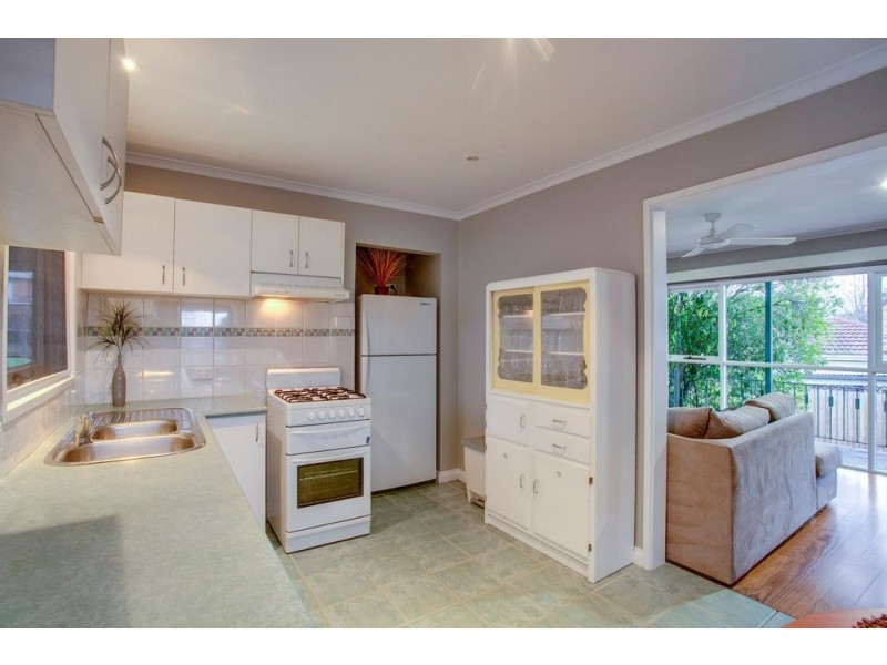 17 Weyburn Road, Boronia VIC 3155