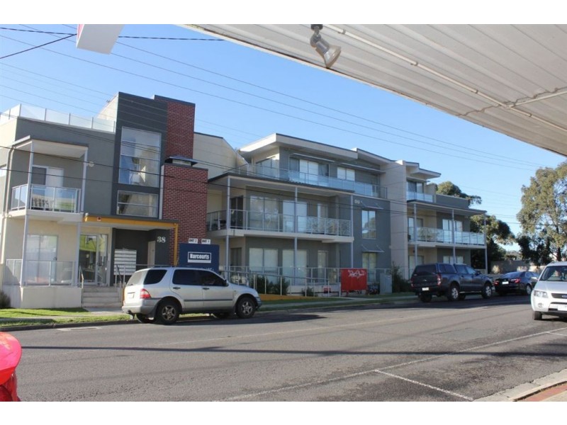 2.02/38 Station Street, Ferntree Gully VIC 3156