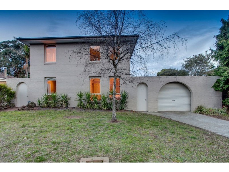 7 Riding Way, Ferntree Gully VIC 3156