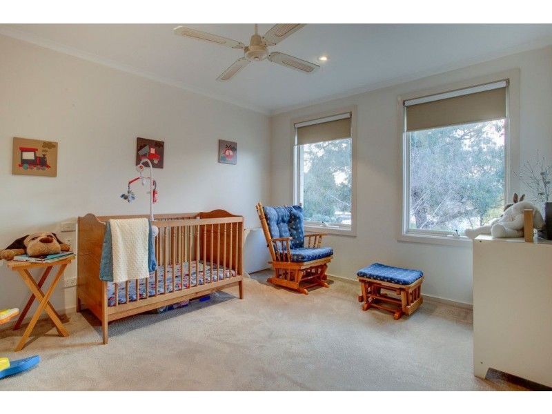 7 Riding Way, Ferntree Gully VIC 3156