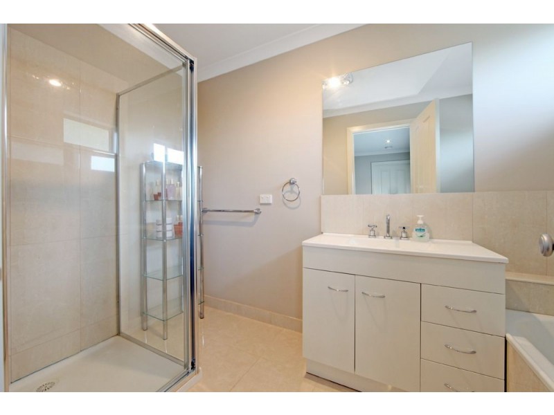 2/6 Berkley Street, Wantirna South VIC 3152