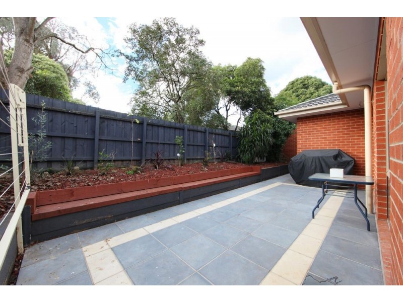 2/6 Berkley Street, Wantirna South VIC 3152