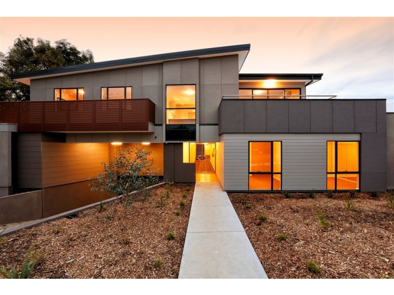 1/1 Oak Avenue, Boronia VIC 3155