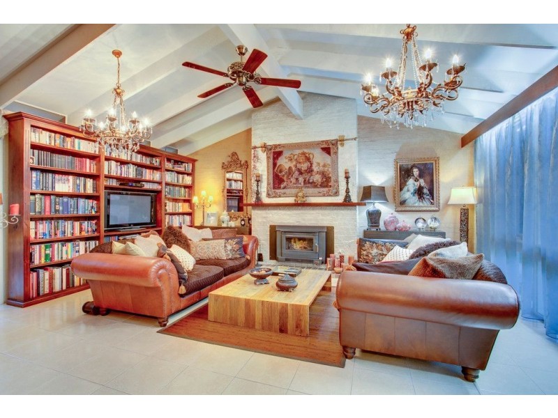 24 Alexandra Street, Upper Ferntree Gully VIC 3156