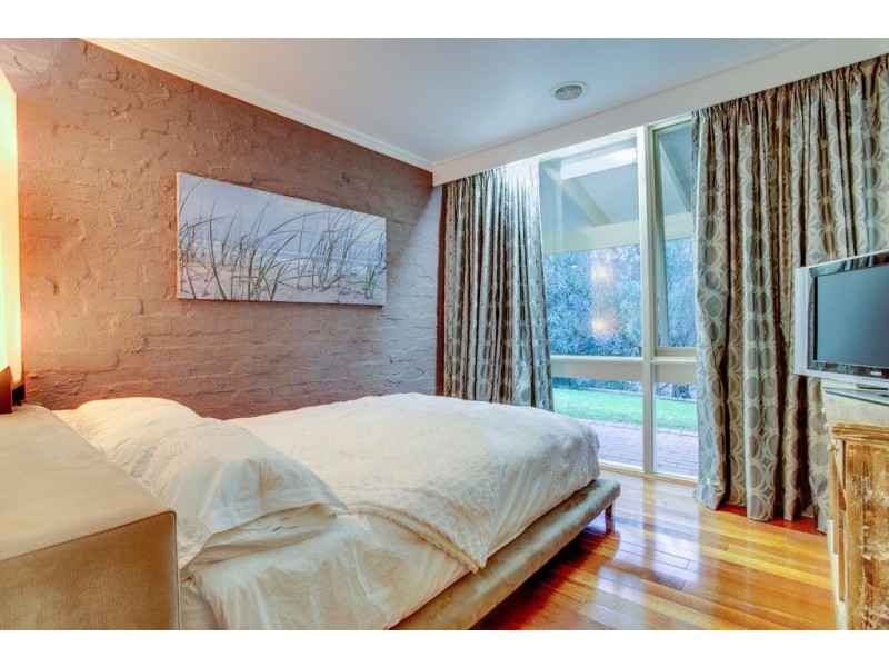 24 Alexandra Street, Upper Ferntree Gully VIC 3156