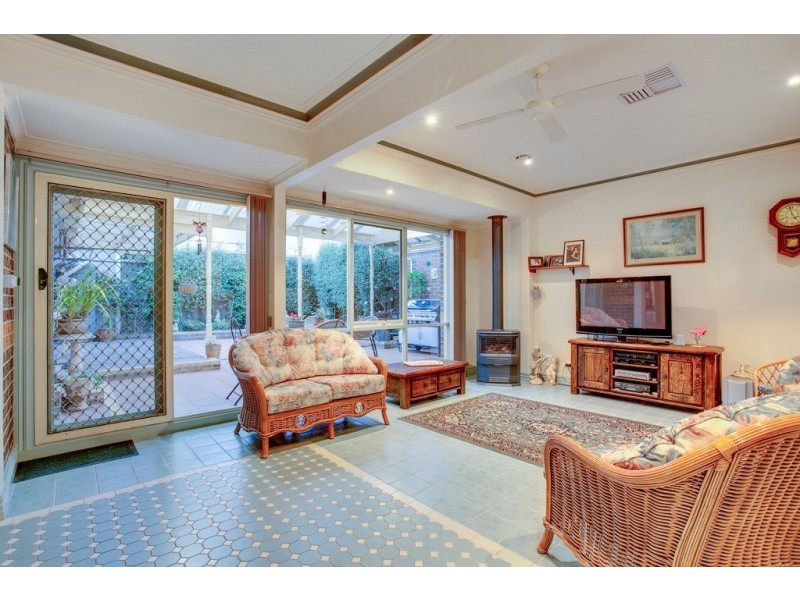 22 Peartree Place, Knoxfield VIC 3180