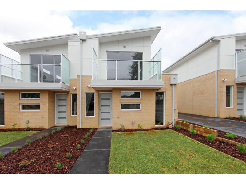 2/2 Tulip Crescent, Boronia VIC 3155