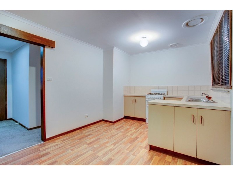 3/2 The Crescent (Facing Alma Avenue), Ferntree Gully VIC 3156