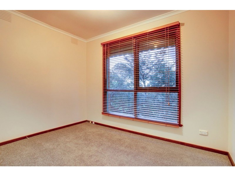 3/2 The Crescent (Facing Alma Avenue), Ferntree Gully VIC 3156