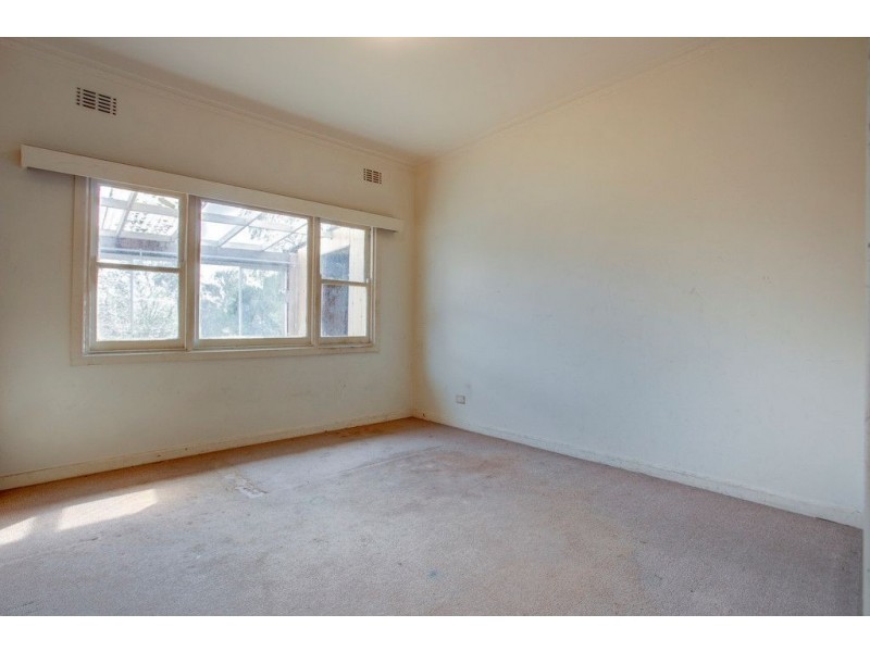 51 Tamworth Road, Kilsyth VIC 3137