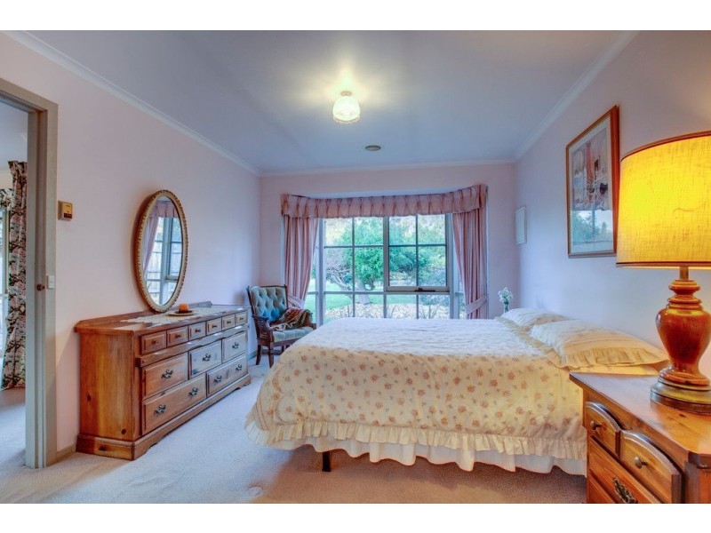 7 Baunton Court, Kilsyth South VIC 3137