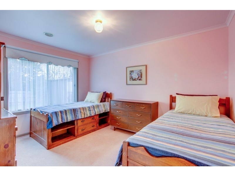 7 Baunton Court, Kilsyth South VIC 3137