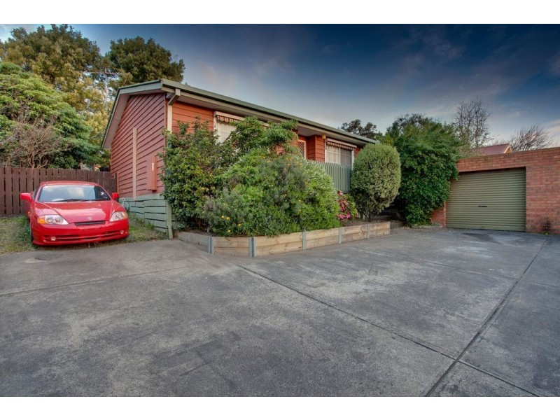 2/18 Moncoe Street, Boronia VIC 3155
