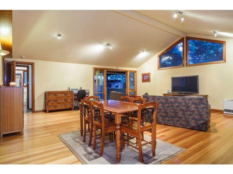 290 Forest Road, The Basin VIC 3154