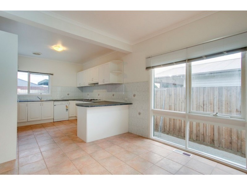 1/17 White Avenue, Bayswater VIC 3153