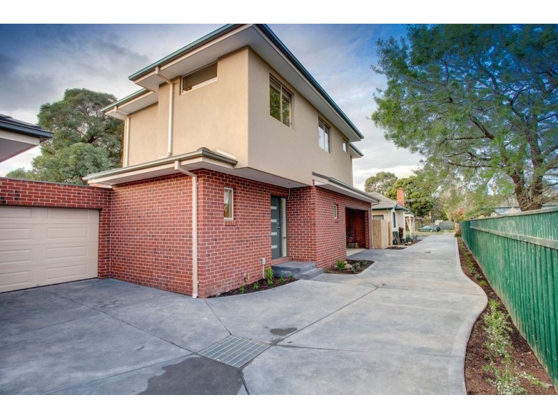 2/17 White Avenue, Bayswater VIC 3153