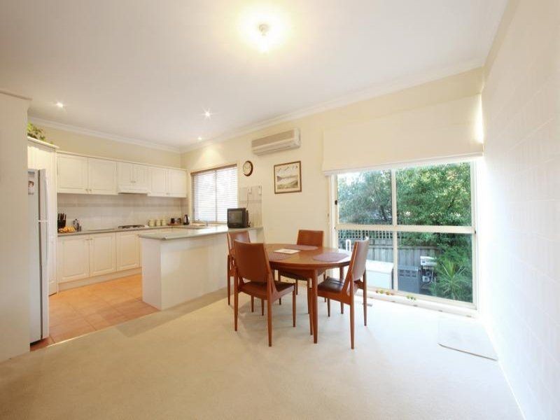 2/2A Verbena Avenue, The Basin VIC 3154