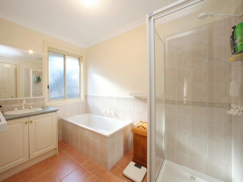 2/2A Verbena Avenue, The Basin VIC 3154