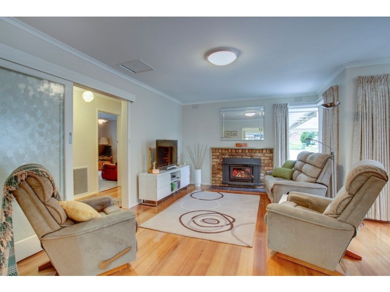 13 Anderson Street, Ferntree Gully VIC 3156