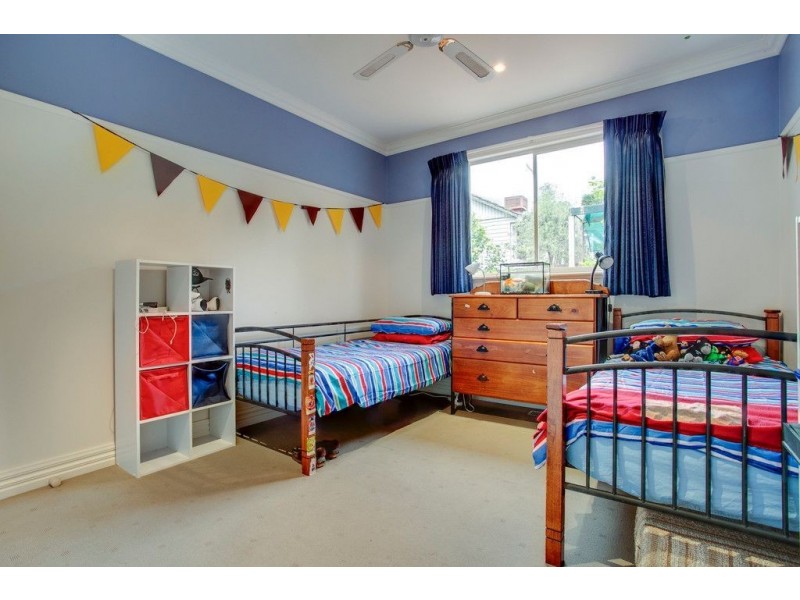 2 Leitch Street, Ferntree Gully VIC 3156