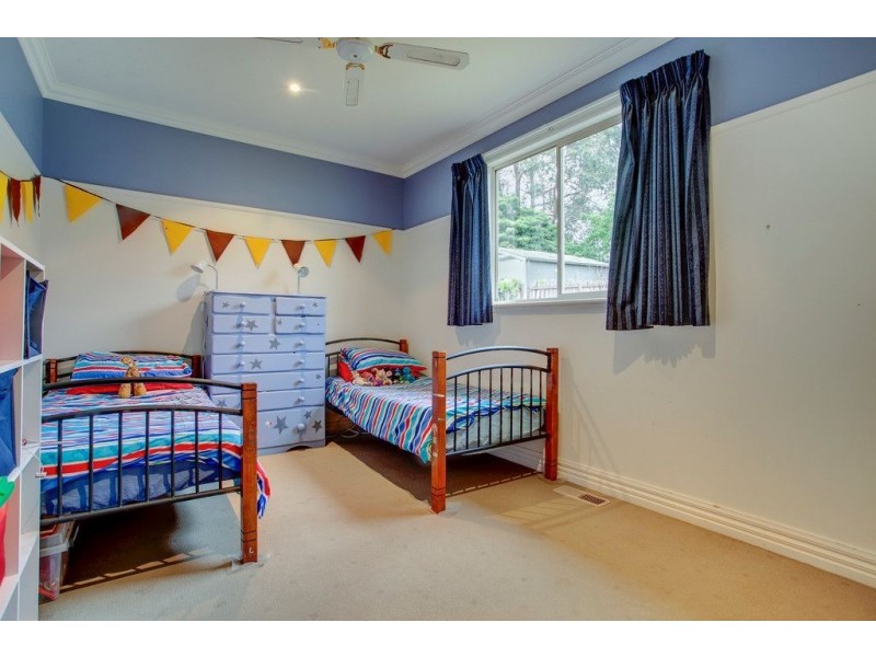 2 Leitch Street, Ferntree Gully VIC 3156