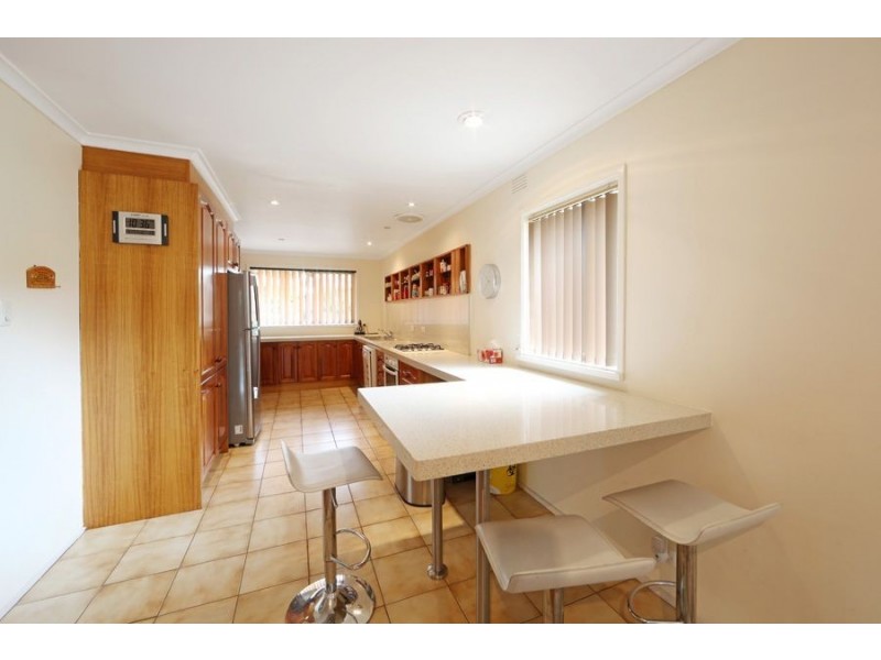 19 Winchester Drive, Bayswater North VIC 3153