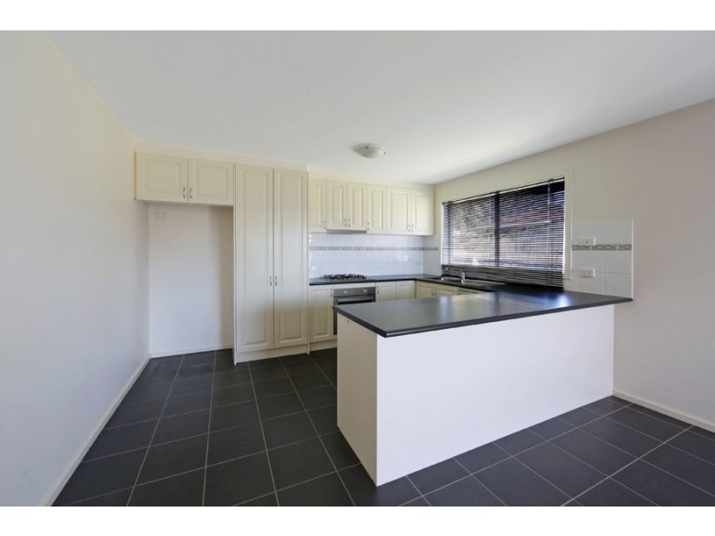 2/4 Kumala Road, Bayswater VIC 3153