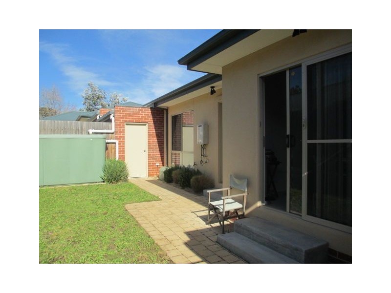 2/8 Reve Street, Boronia VIC 3155