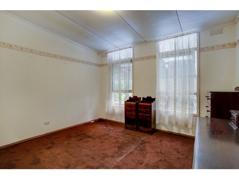 10 Vaughan Road, Ferntree Gully VIC 3156