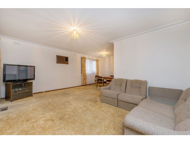42 Piperita Road, Ferntree Gully VIC 3156