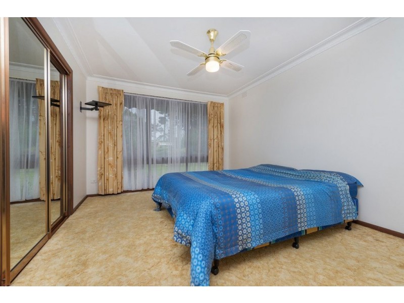 42 Piperita Road, Ferntree Gully VIC 3156