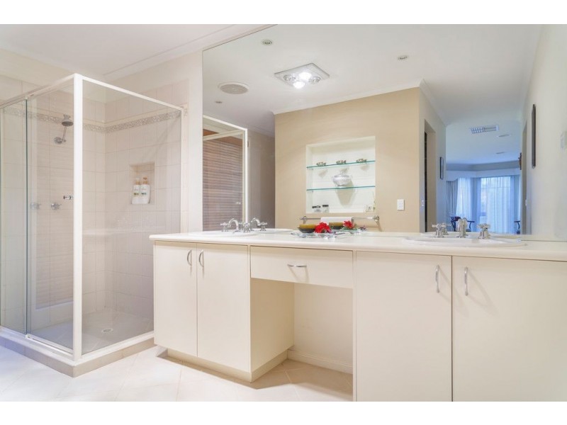 23 Regency Drive, Kilsyth South VIC 3137