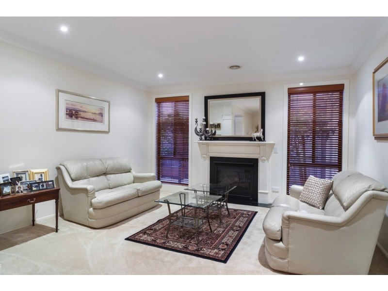 23 Regency Drive, Kilsyth South VIC 3137