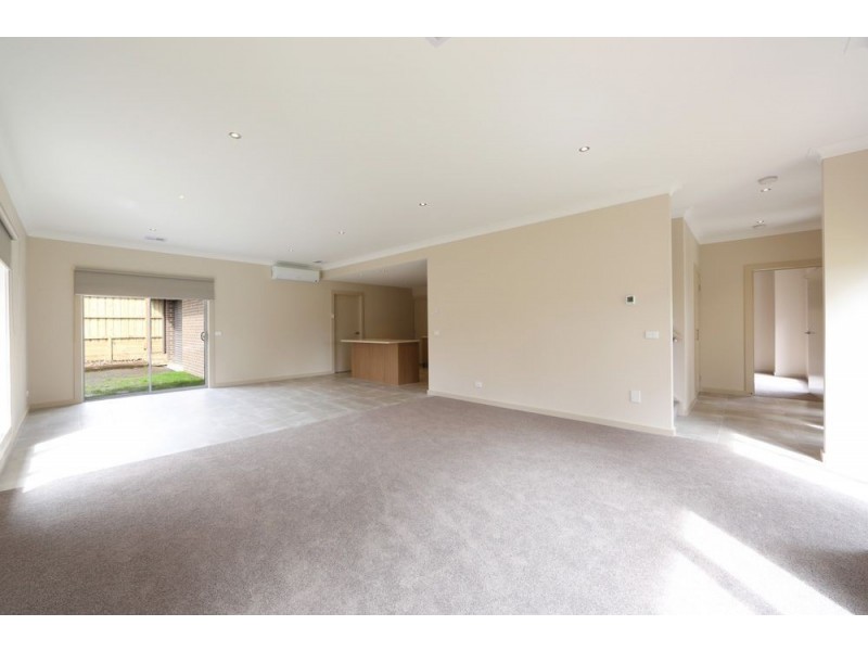 1/34 Devenish Road, Boronia VIC 3155