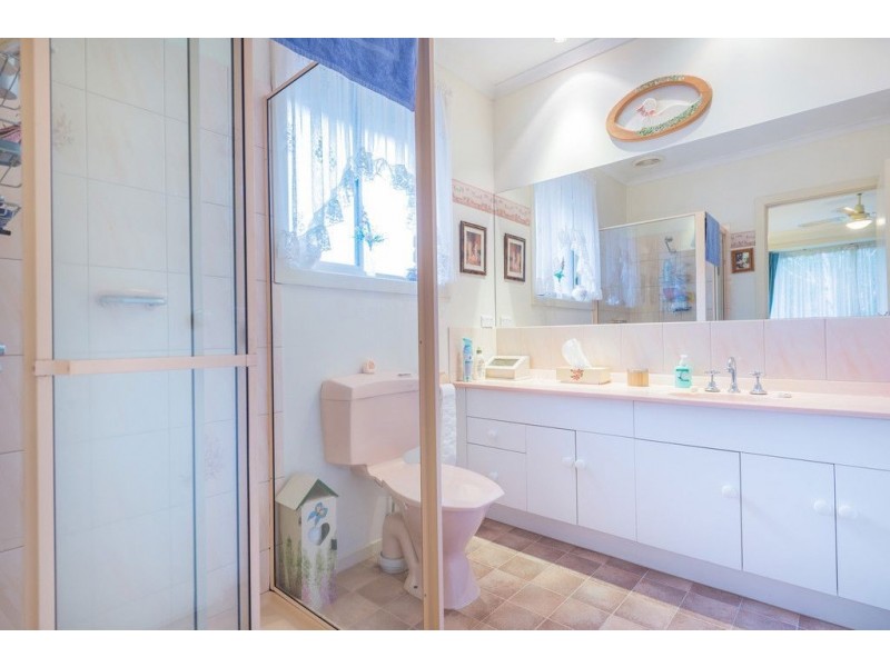 2/37 Hutton Avenue, Ferntree Gully VIC 3156