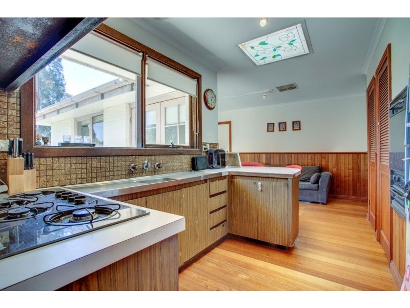 4 Fairlawn Place, Bayswater VIC 3153