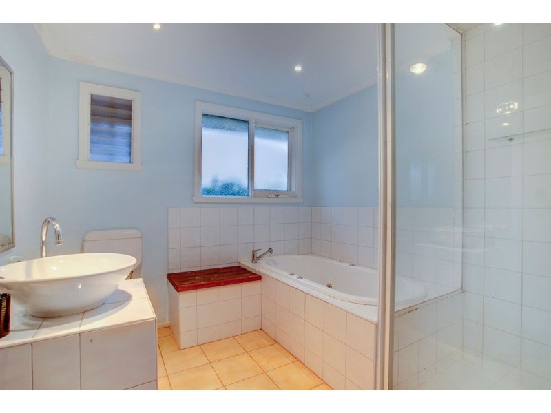 1/12 Mountain Gate Drive, Ferntree Gully VIC 3156