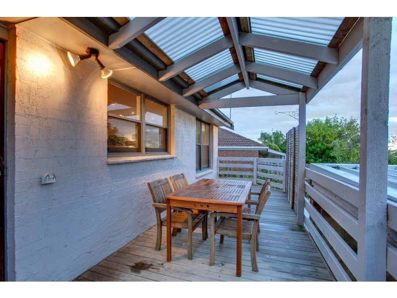 1/12 Mountain Gate Drive, Ferntree Gully VIC 3156