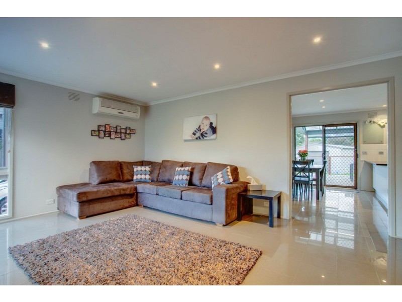 4 Paramount Avenue, Kilsyth VIC 3137