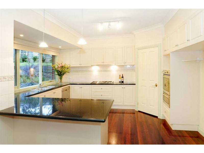 6 Greenview Close, Lysterfield South VIC 3156