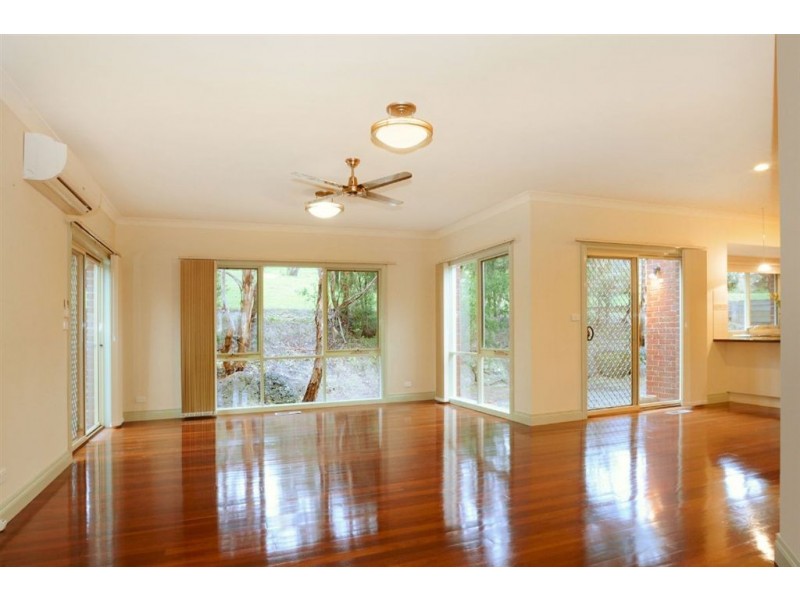 6 Greenview Close, Lysterfield South VIC 3156