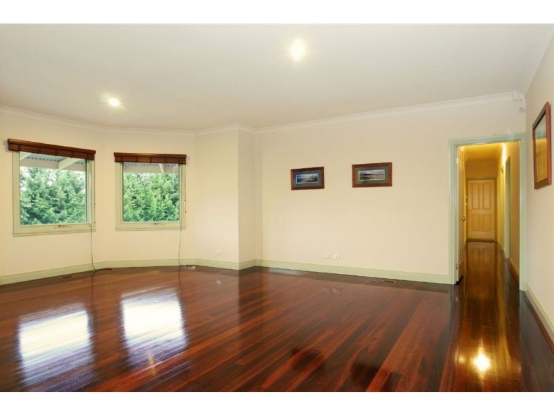 6 Greenview Close, Lysterfield South VIC 3156